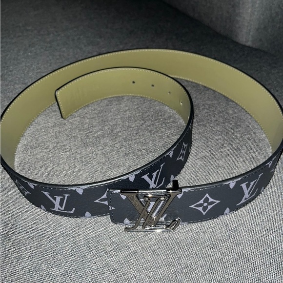 Black Louis Vuitton belt - Picture 1 of 8
